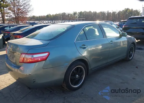 2008 Toyota Camry Le z USA, uszkodzony, nr VIN 4T1BE46K28U742829